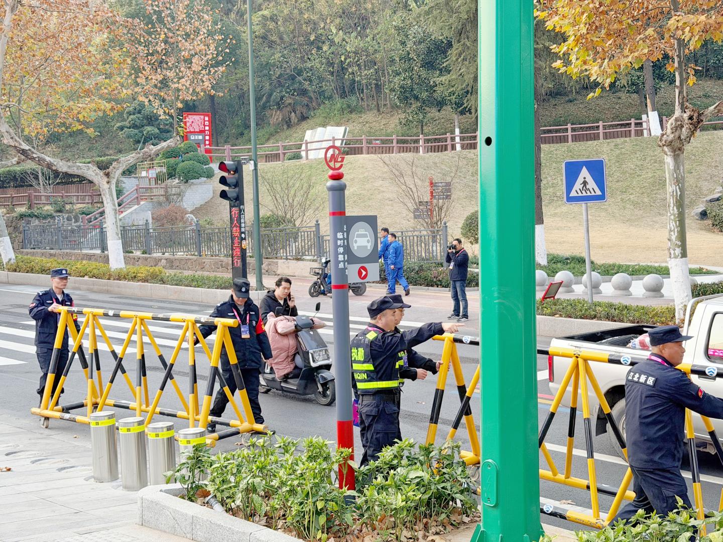 E:/25.12.10后 上傳網(wǎng)站留存/“保安衛(wèi)士”護航，熱血燃賽場！——南京市保安服務(wù)有限公司大廠分公司保障WCBA女籃聯(lián)賽激情開燃/照片/微信圖片_20251210163658_265_1.jpg微信圖片_20251210163658_265_1